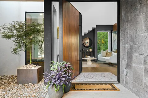 $5,850,000 | 1001 Madrone Road, West Lake Hills, TX 78746