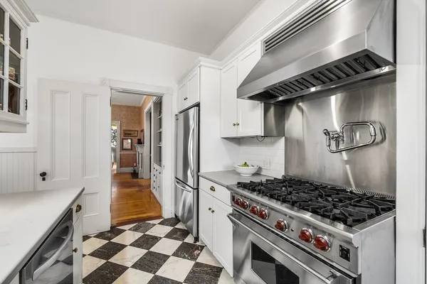 $875,000 | 58 Summer Street, Taunton, MA 02780