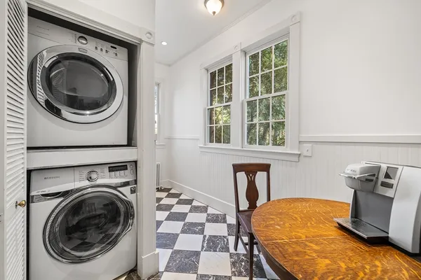 $875,000 | 58 Summer Street, Taunton, MA 02780