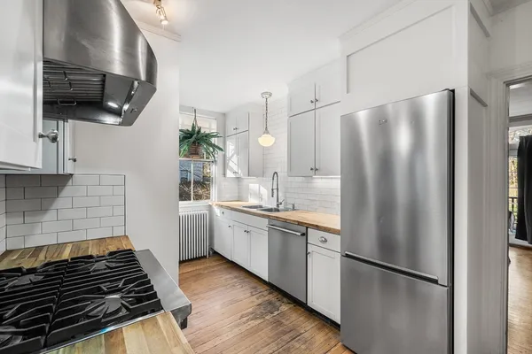 $875,000 | 58 Summer Street, Taunton, MA 02780