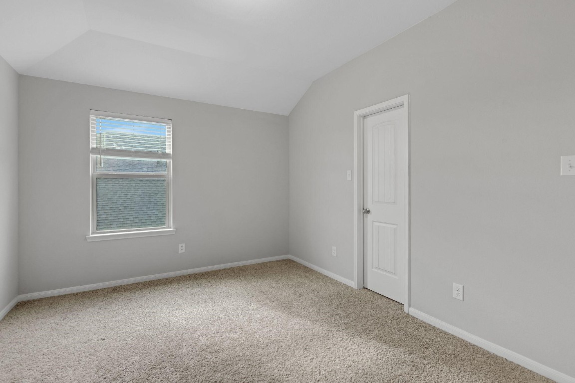 4510 Red Yucca Drive Baytown, TX 77521 - Photo 25 of 29 a view of room and window