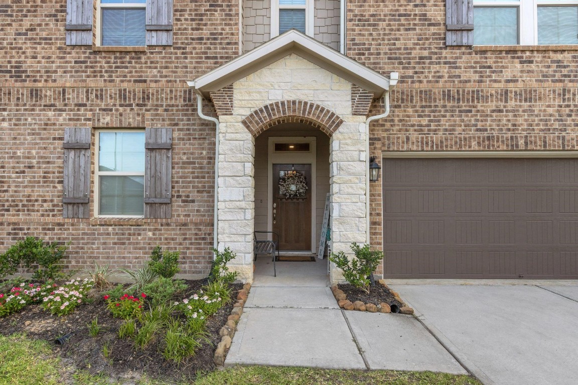 4510 Red Yucca Drive Baytown, TX 77521 - Photo 4 of 29 a view of a entryway door front of house