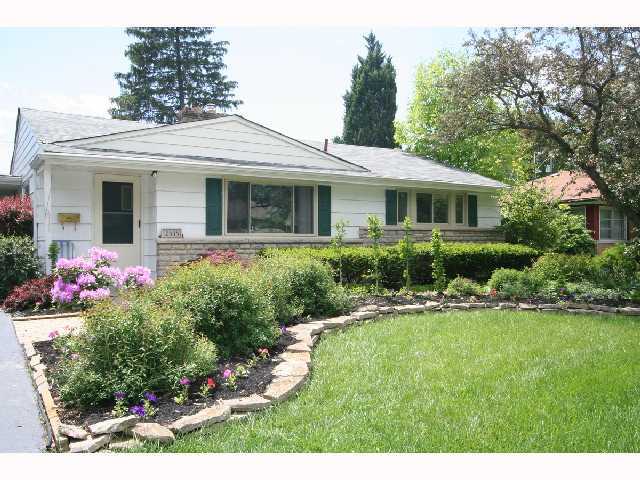 2335 Cranford Road Upper Arlington, OH 43221 - Photo 1 of 14