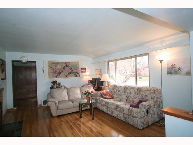 2335 Cranford Road Upper Arlington, OH 43221 - Photo 2 of 14