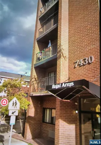 a front view of a building