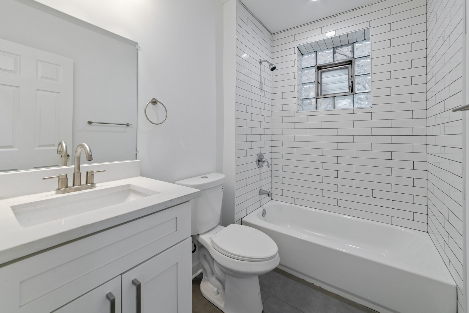 1349 West Taylor Street, Unit 2F Chicago, IL 60607 - Photo 7 of 15