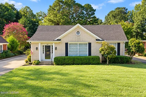 $229,900 | 621 Summers Drive, Dyersburg, TN 38024