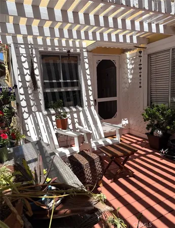 $1,999,000 | 337 Clemente Avenue, Avalon, CA 90704