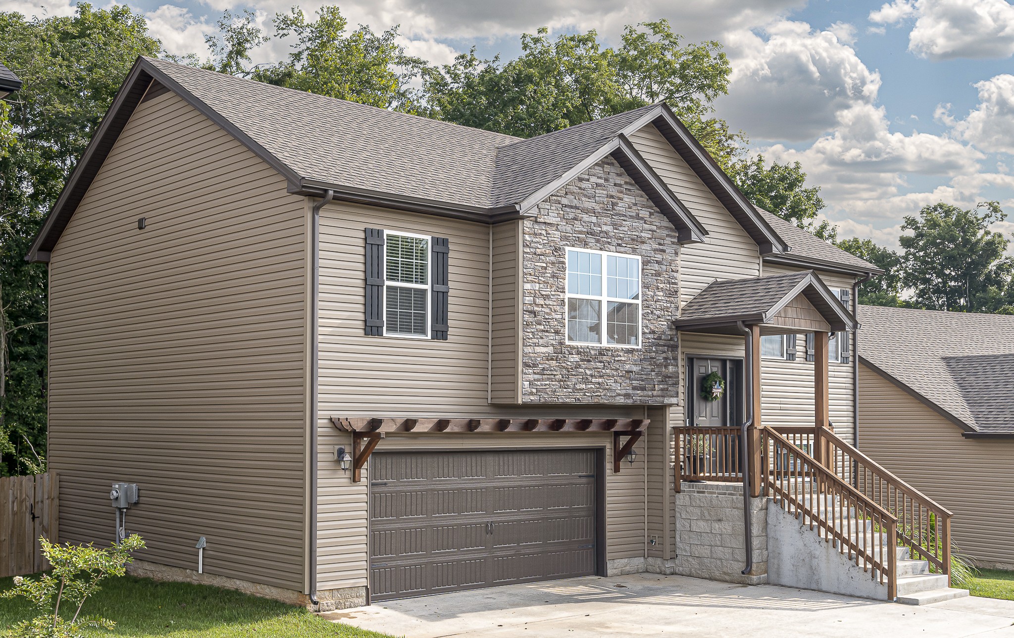 1884 Rains Road Clarksville, TN 37042 - Photo 3 of 44 Gallery Image 3