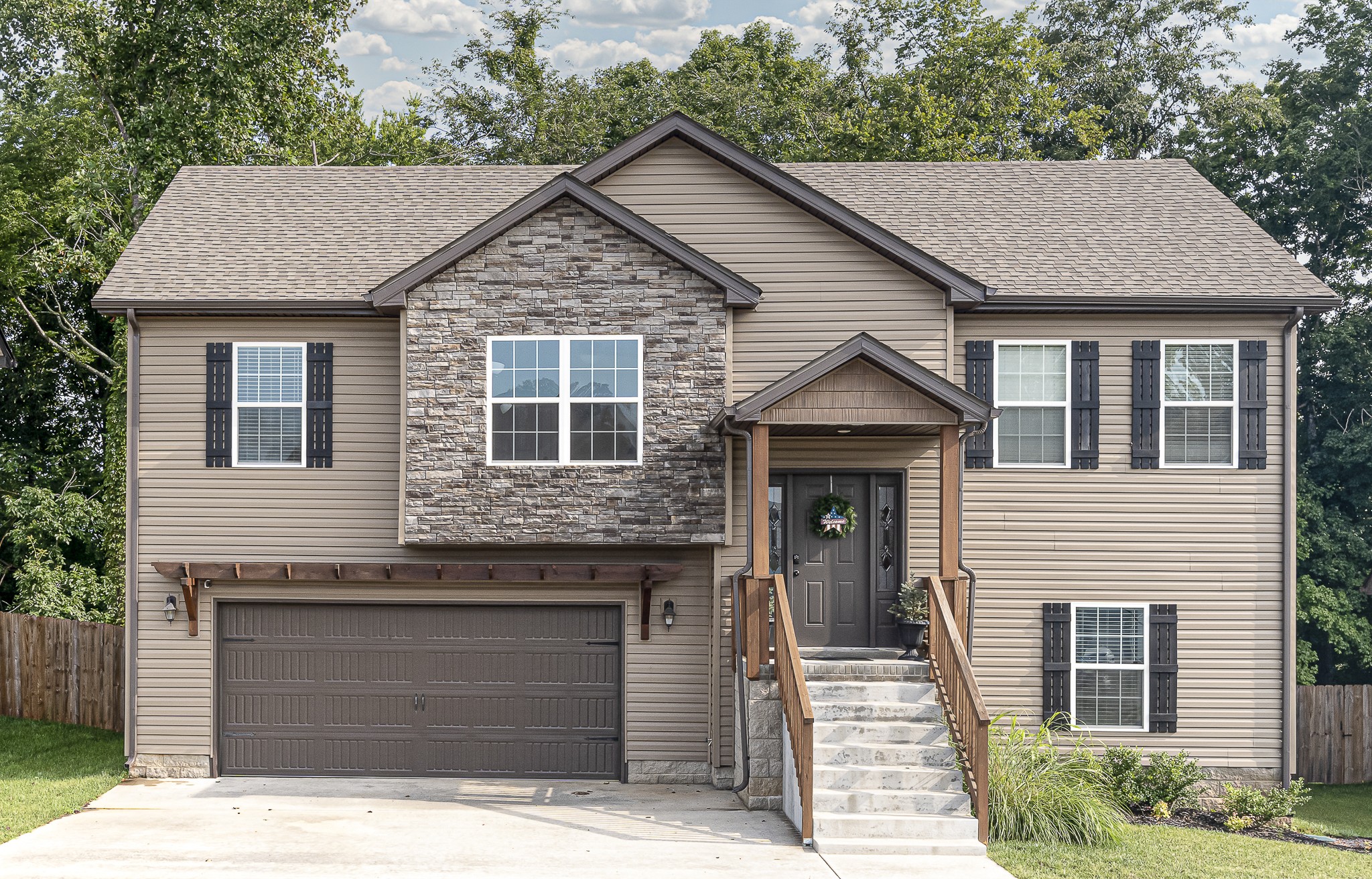 1884 Rains Road Clarksville, TN 37042 - Photo 7 of 44 Gallery Image 7