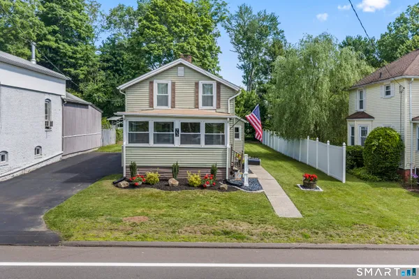 $250,000 | 73 Main Street, Berlin, CT 06037