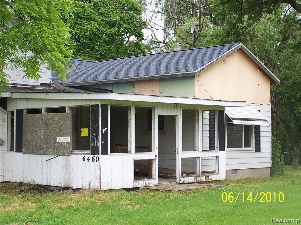 6460 Cook Road Swartz Creek, MI 48473 - Photo 2 of 10 107_2927