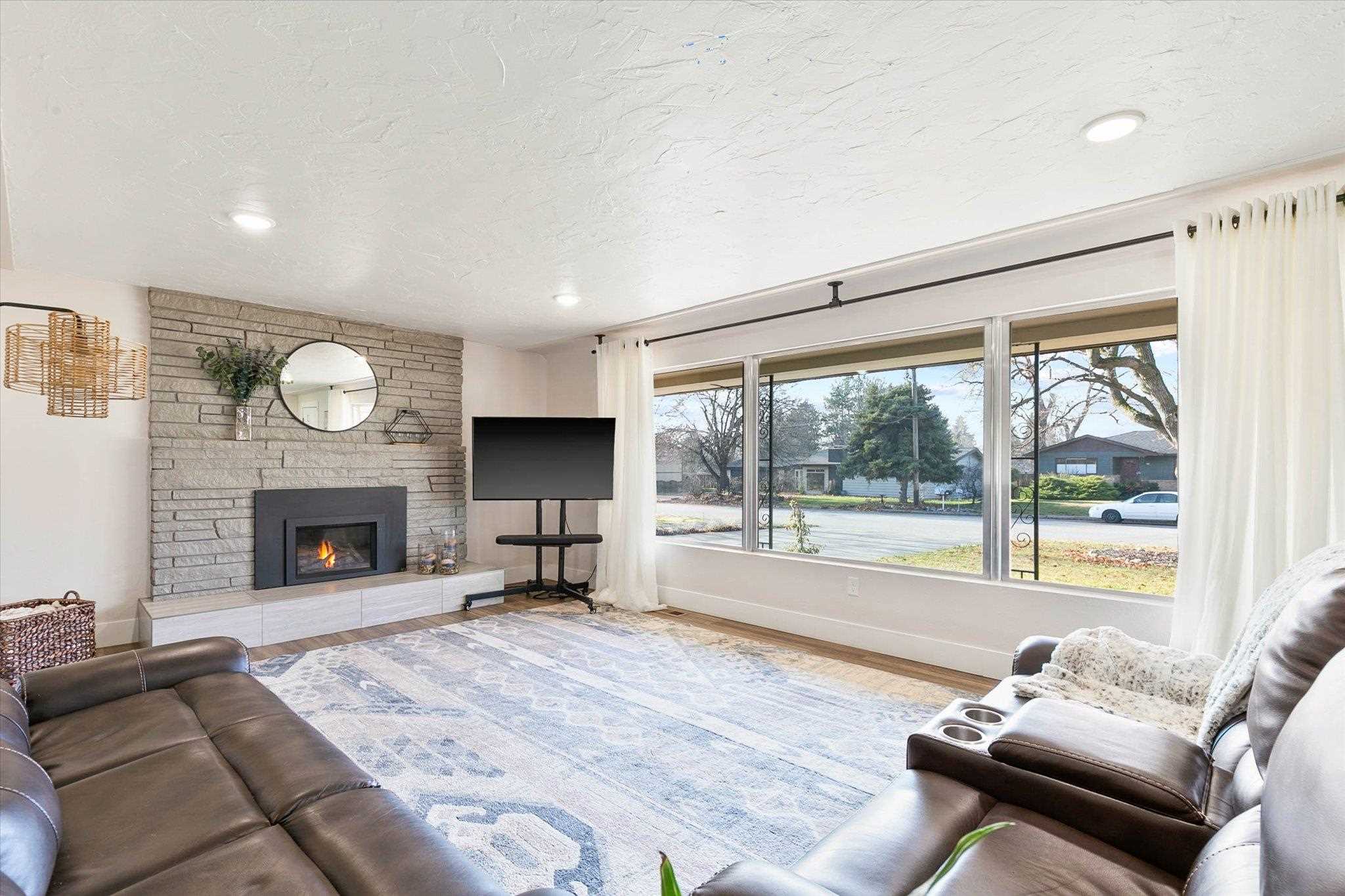 912 North Burns Road Spokane Valley, WA 99216 - Photo 5 of 37