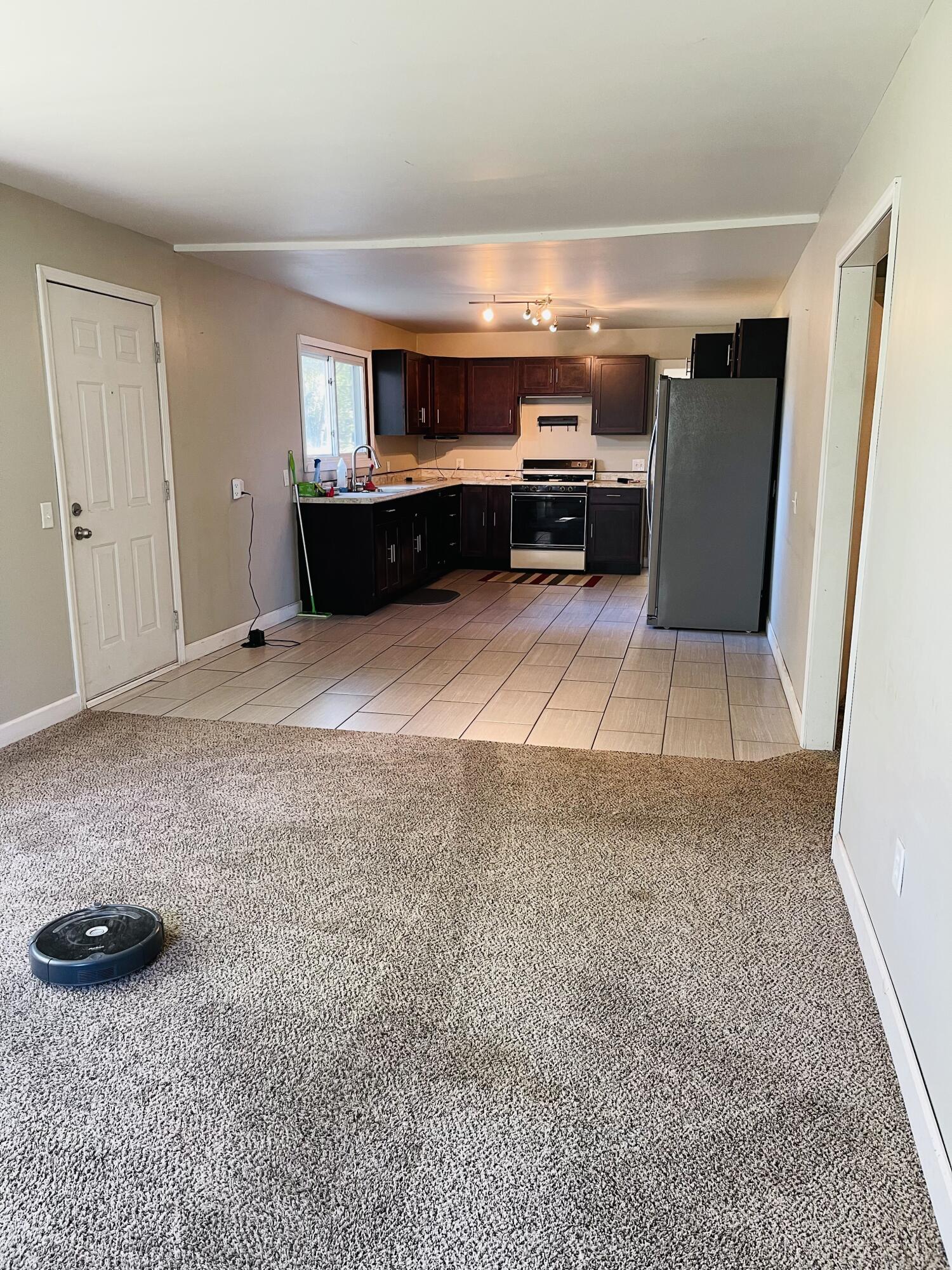 2580 East Ellis Road Muskegon, MI 49444 - Photo 6 of 13 C7967464-D6B2-4BC3-AB30-B7AFAD621064