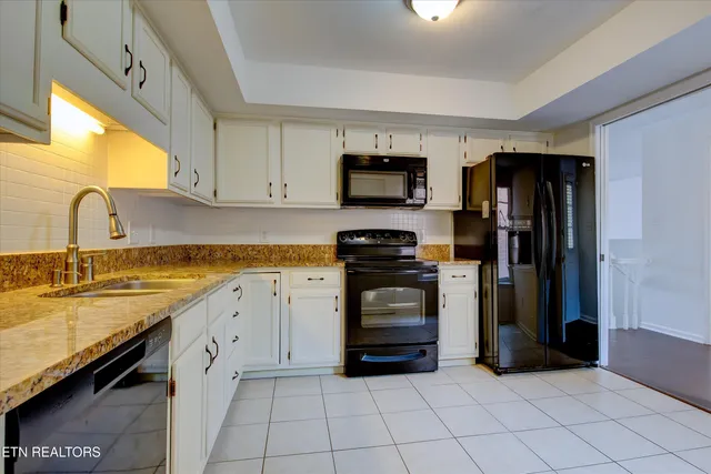 $439,000 | 8430 Woodbend Trail, Knoxville, TN 37919