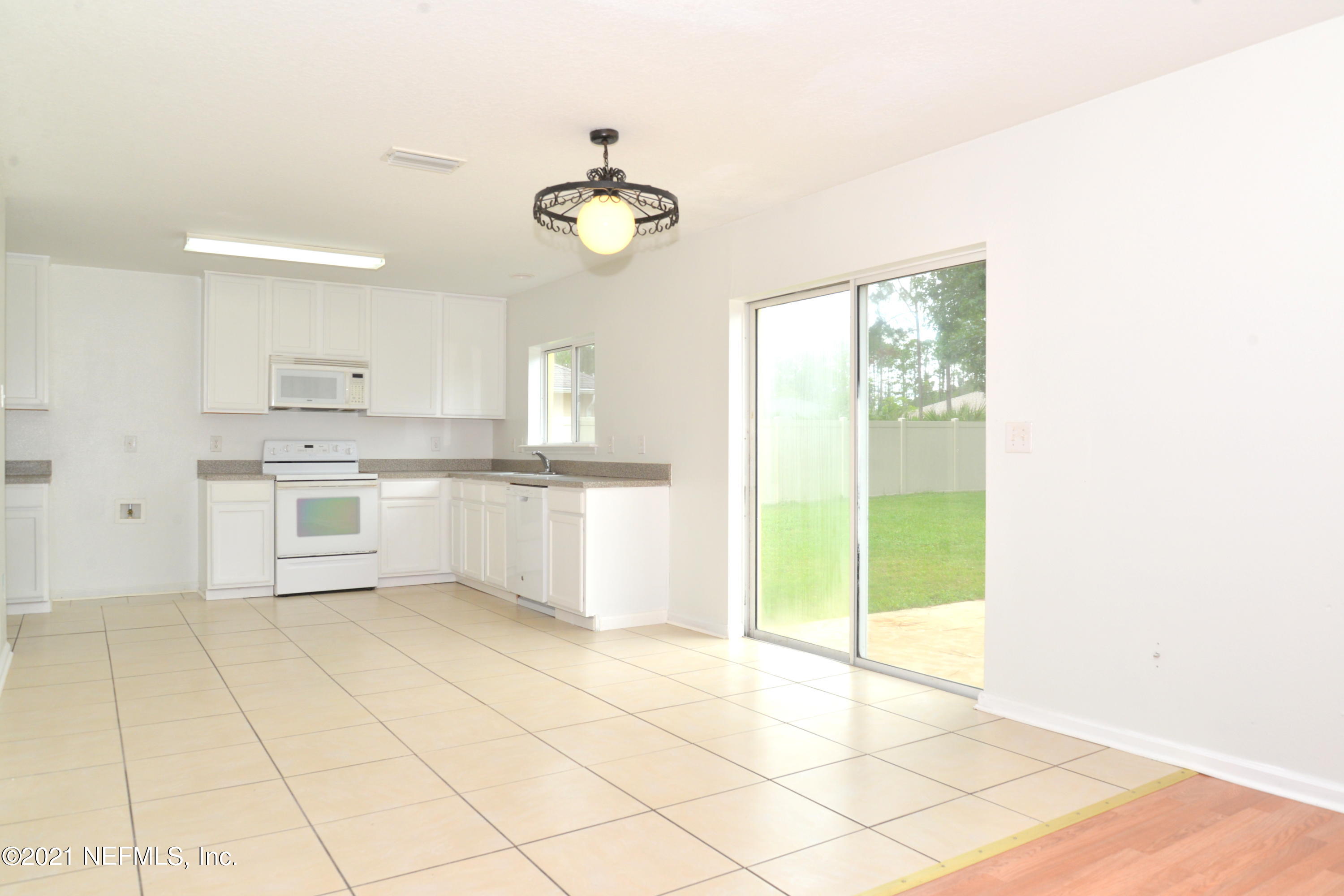 25 Rydell Place Palm Coast, FL 32164 - Photo 18 of 41 KITCHEN NOOK