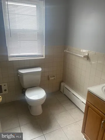 an empty room with a empty space