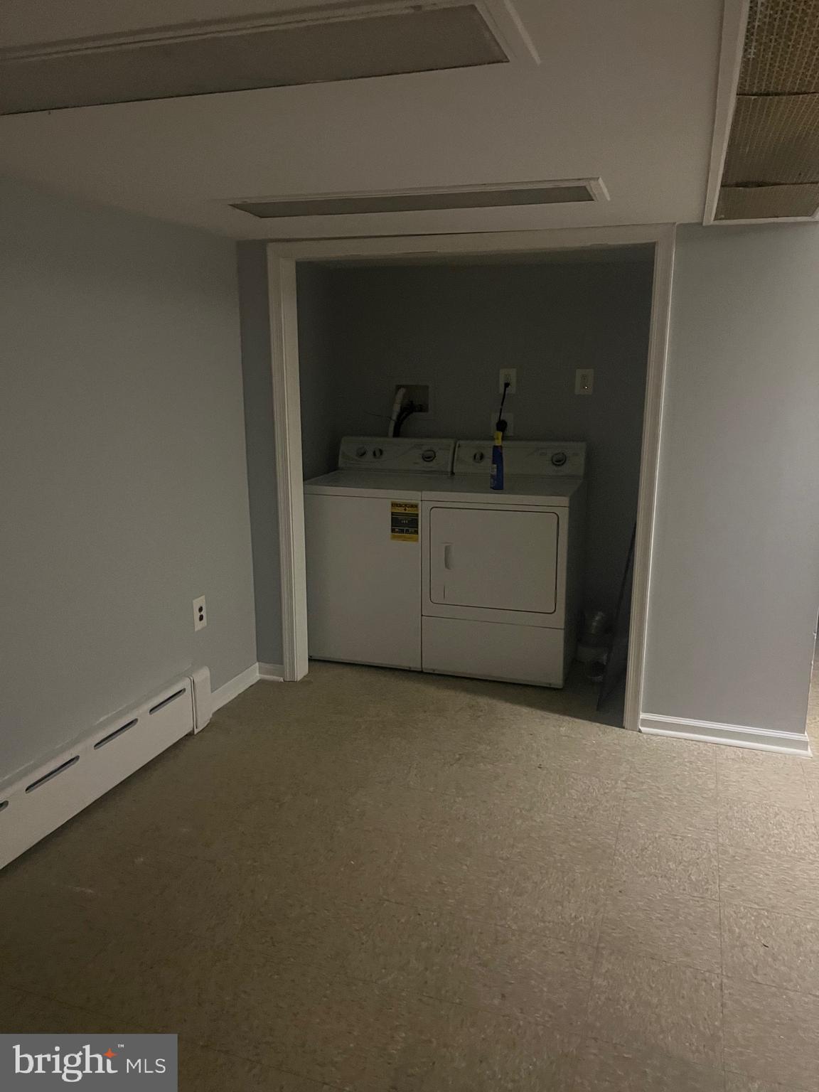 1917 Carpenter Street Philadelphia, PA 19146 - Photo 22 of 28 a utility room with two washing machine