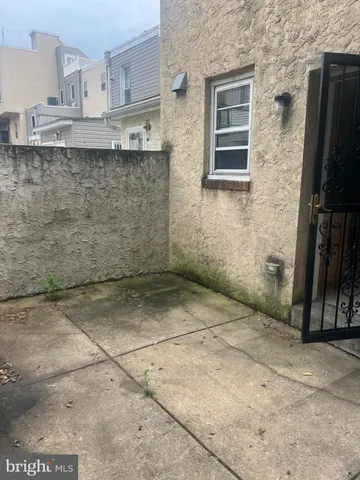 $3,500 | 1917 Carpenter Street, Philadelphia, PA 19146