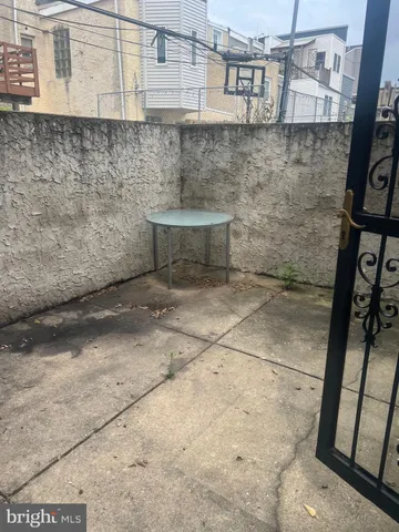 $3,500 | 1917 Carpenter Street, Philadelphia, PA 19146