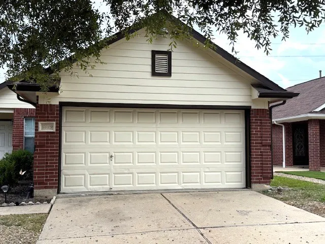 $1,775 | 6019 Greenpark Manor Lane, Houston, TX 77085