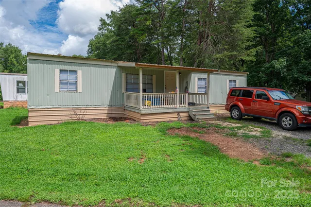 $759,900 | 1218 Highview Lane, Lincolnton, NC 28092