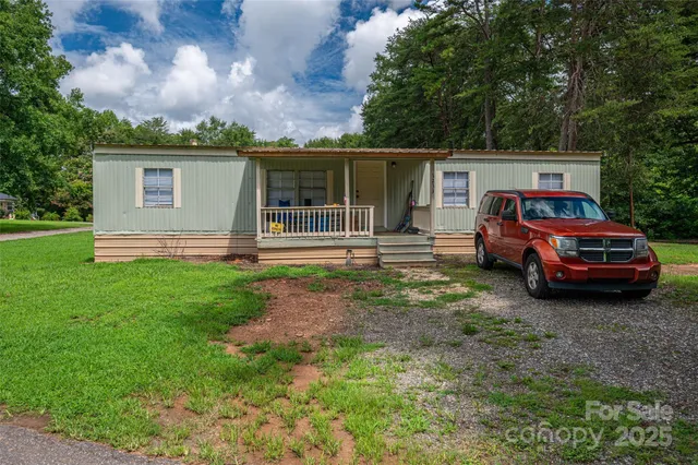 $759,900 | 1218 Highview Lane, Lincolnton, NC 28092