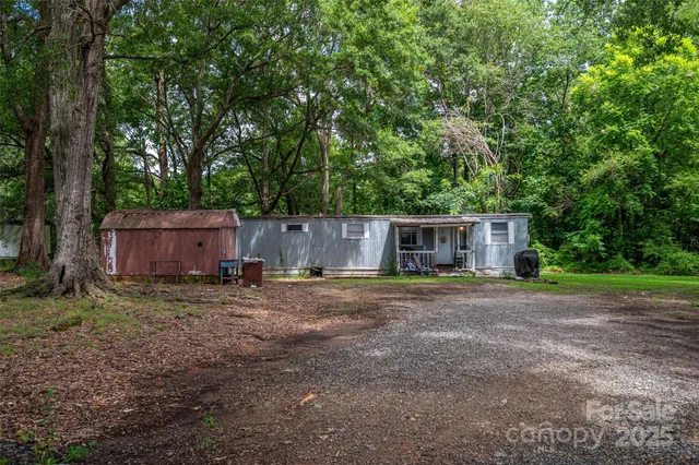 $759,900 | 1218 Highview Lane, Lincolnton, NC 28092