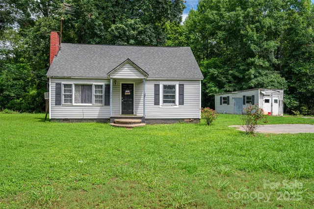 $759,900 | 1218 Highview Lane, Lincolnton, NC 28092