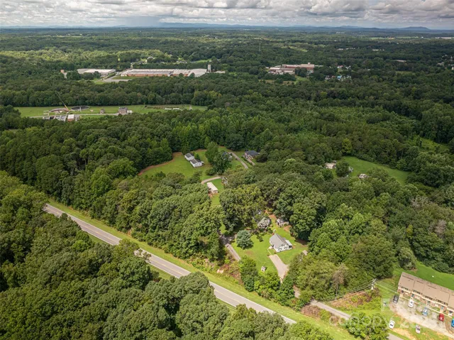 $759,900 | 1218 Highview Lane, Lincolnton, NC 28092