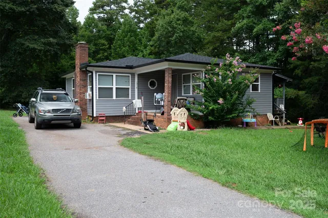 $759,900 | 1218 Highview Lane, Lincolnton, NC 28092