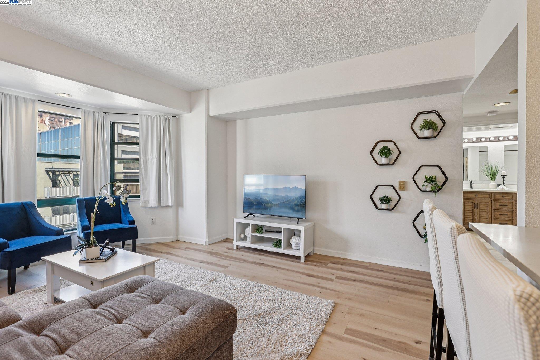 988 Franklin Street, Unit 609 Oakland, CA 94607 - Photo 12 of 22