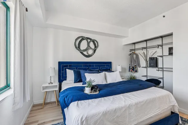 $298,000 | 988 Franklin Street, Unit 609, Oakland, CA 94607