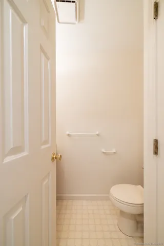 $234,900 | 111 Mallane Lane, Unit 19A, Naugatuck, CT 06770