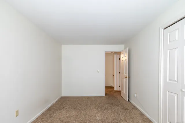 $234,900 | 111 Mallane Lane, Unit 19A, Naugatuck, CT 06770