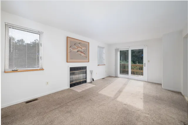 $234,900 | 111 Mallane Lane, Unit 19A, Naugatuck, CT 06770