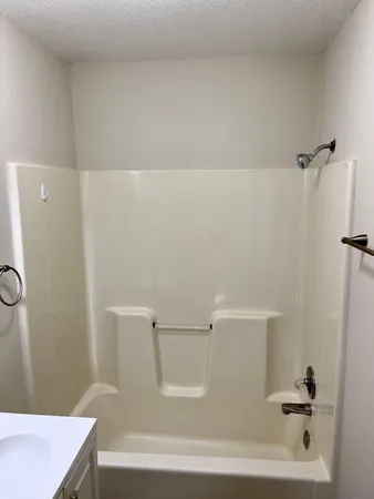 $1,095 | 56 Bell Road, Unit C, LaFayette, GA 30728