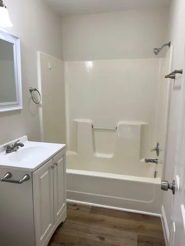 $1,095 | 56 Bell Road, Unit C, LaFayette, GA 30728