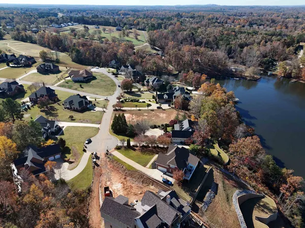 $499,000 | 208 East Caledonia Court, Inman, SC 29349