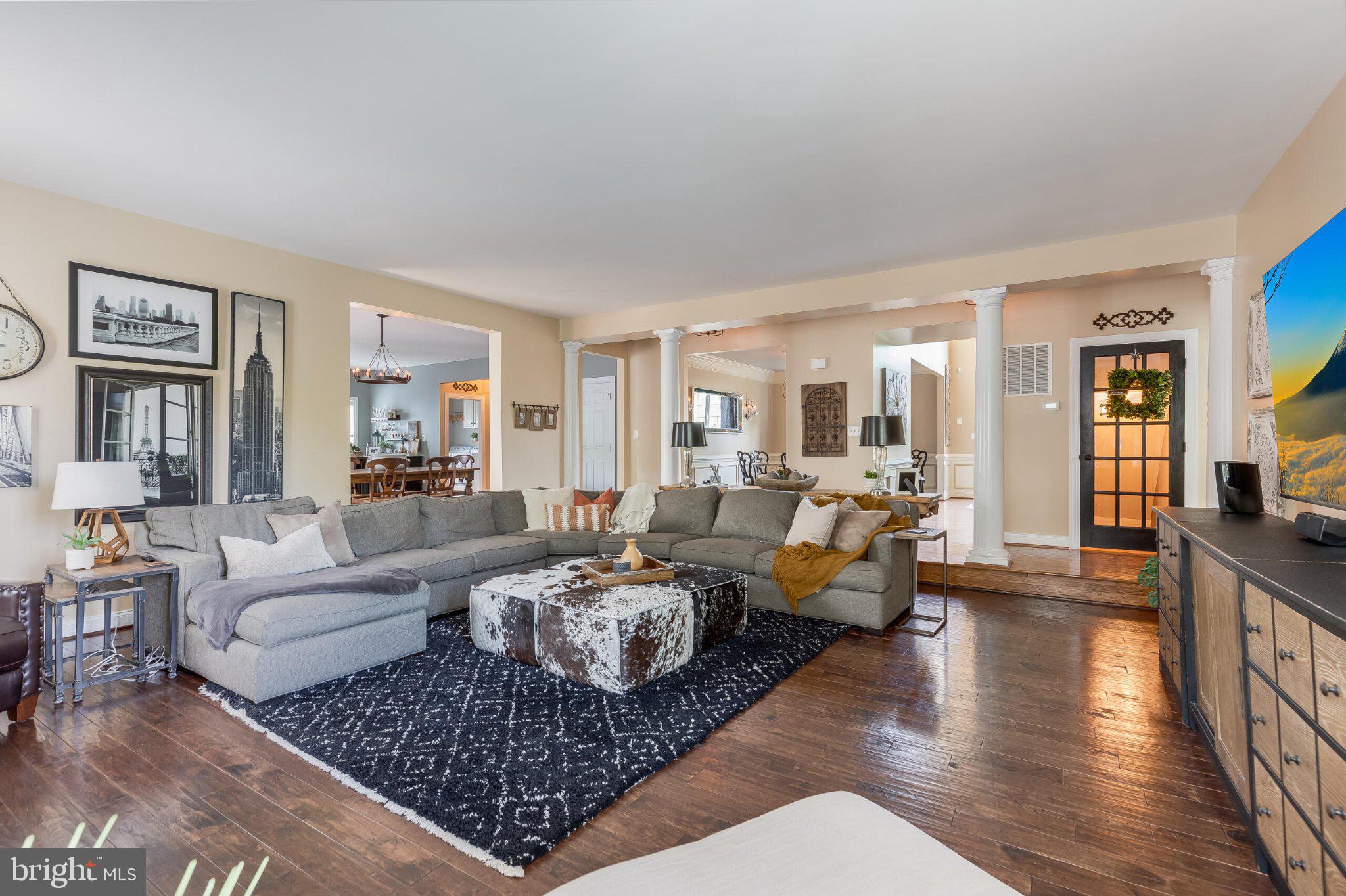 25554 Mimosa Tree Court Chantilly, VA 20152 - Photo 21 of 85 a living room with furniture or couch and a wooden floor