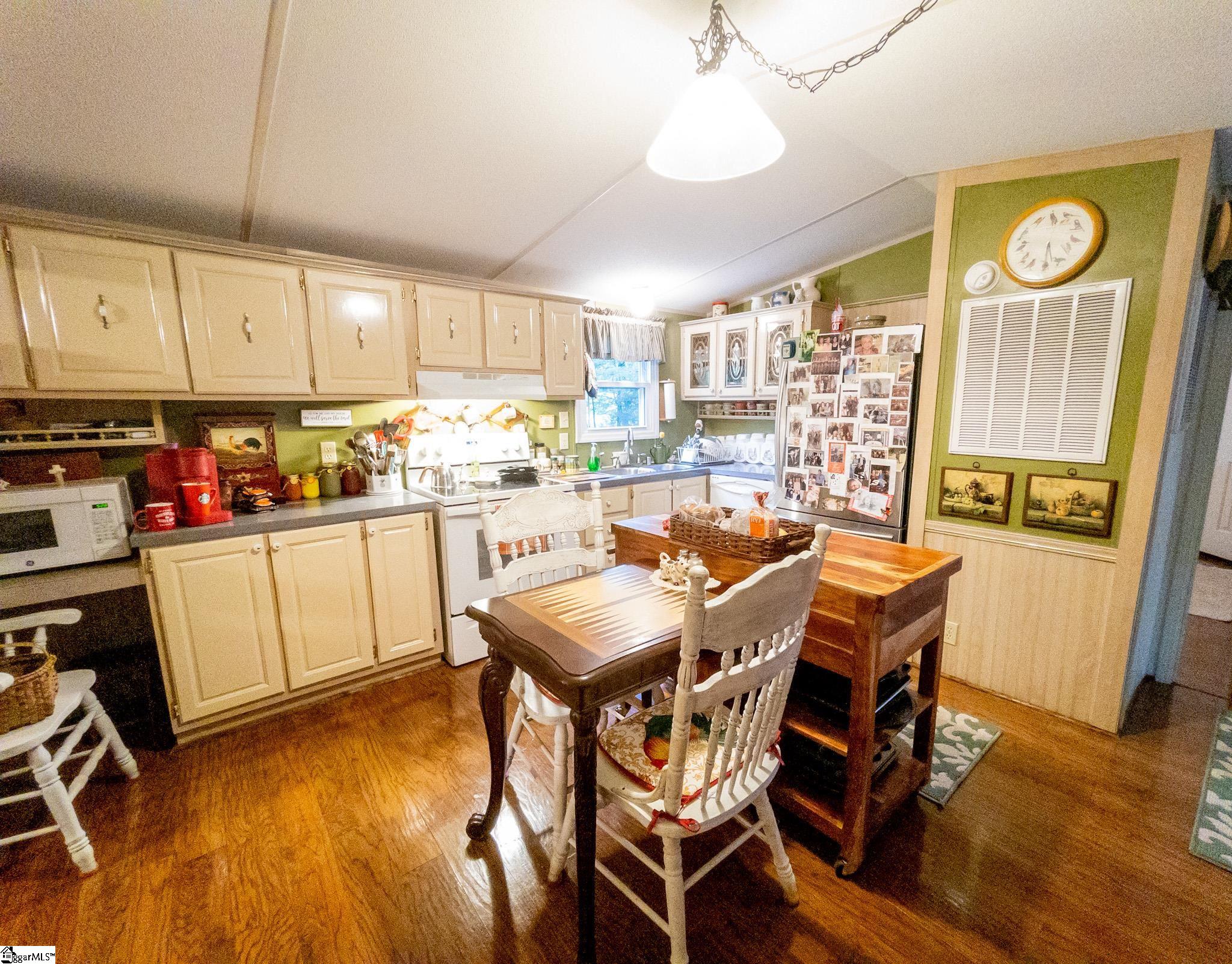 196 Kayla Court Enoree, SC 29335 - Photo 15 of 23 Gallery Image 15
