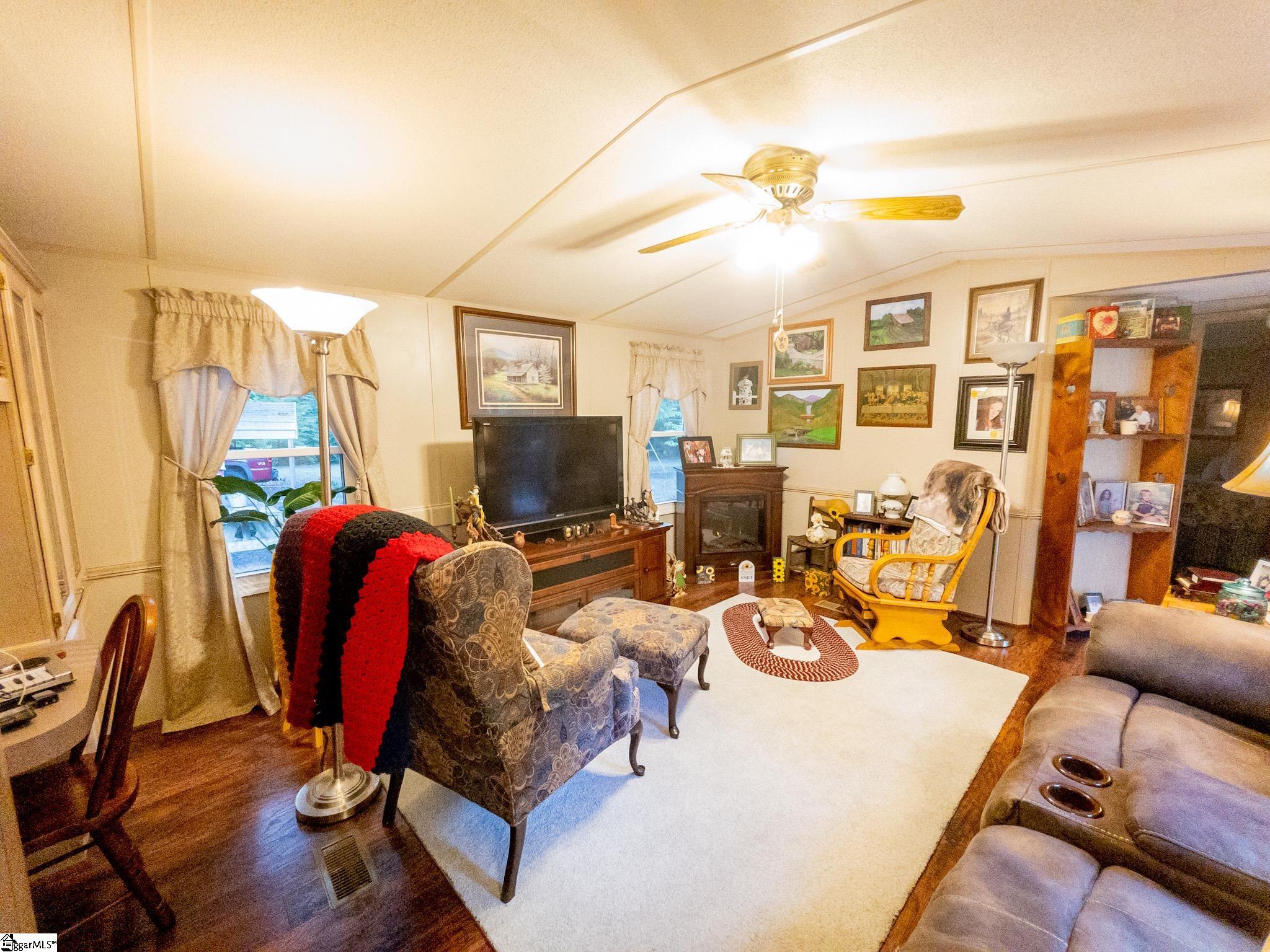 196 Kayla Court Enoree, SC 29335 - Photo 17 of 23 Gallery Image 17