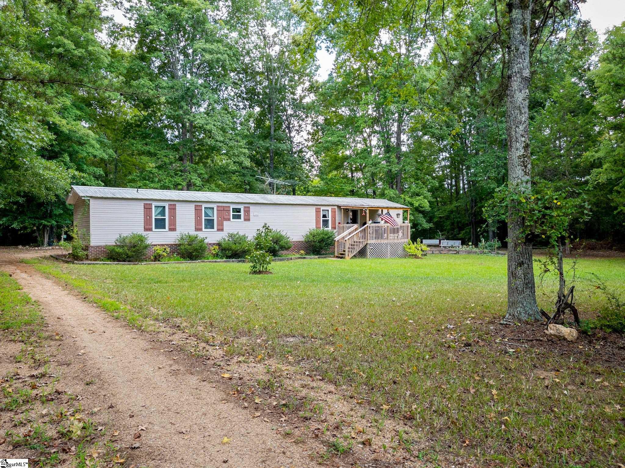 196 Kayla Court Enoree, SC 29335 - Photo 2 of 23 Gallery Image 2