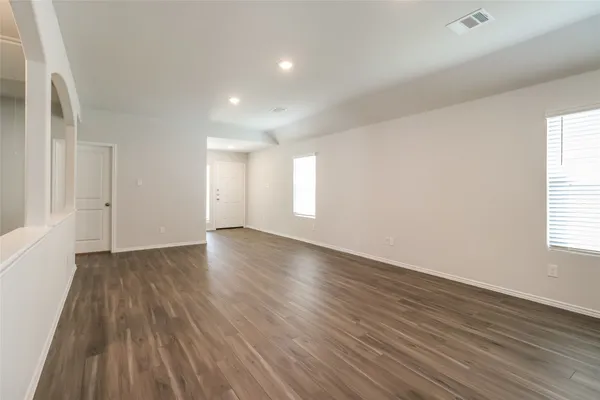 $1,910 | 2525 Grayling Drive, Conroe, TX 77384