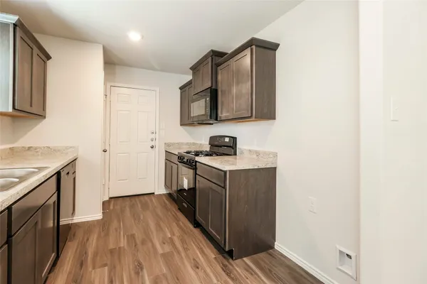 $1,910 | 2525 Grayling Drive, Conroe, TX 77384