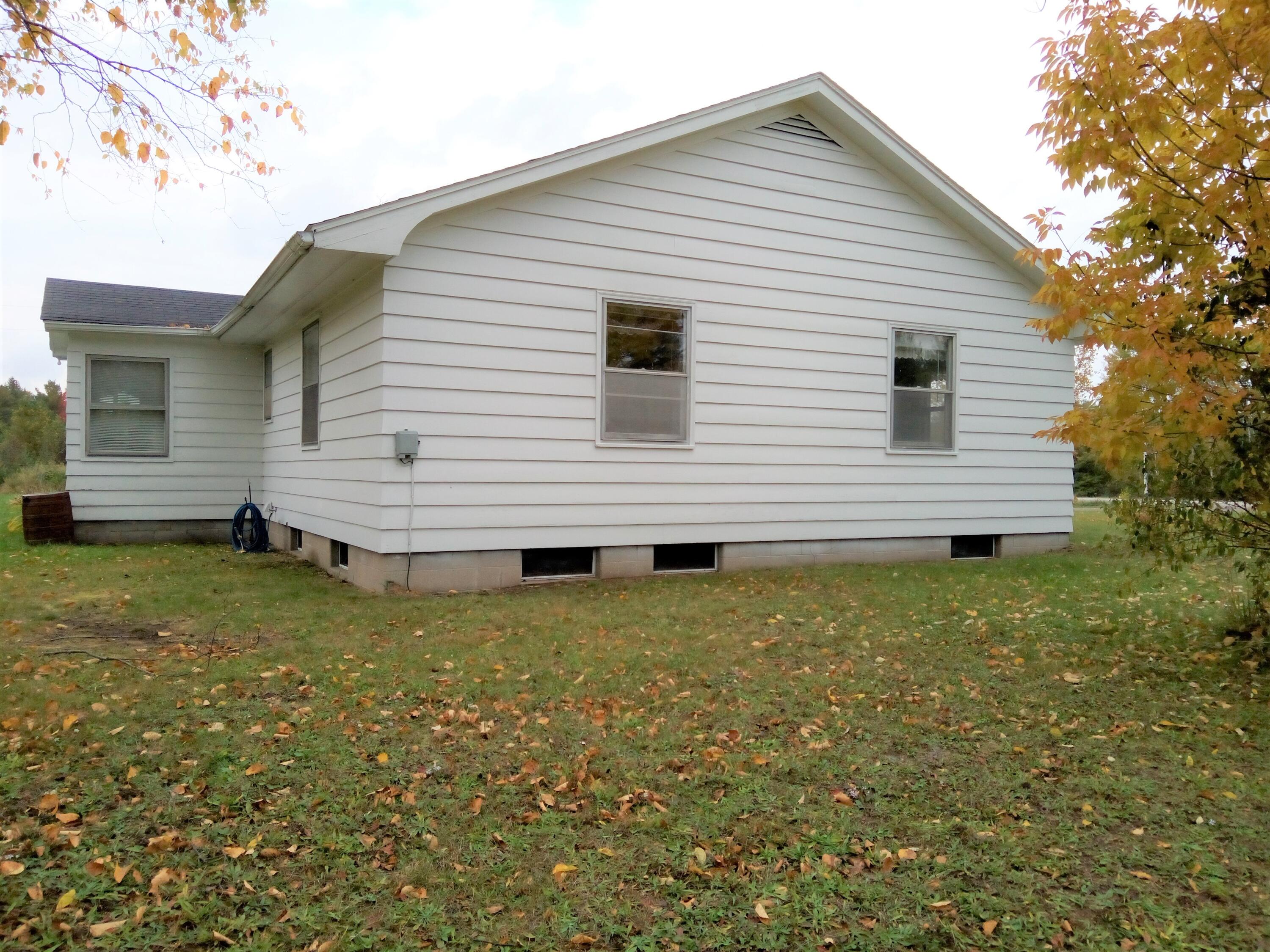 10613 Riggsville Road Cheboygan, MI 49721 - Photo 43 of 49 Gallery Image 43
