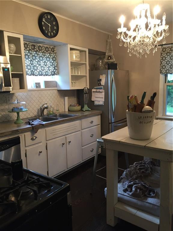 360 Lily Street North Huntingdon, PA 15642 - Photo 5 of 21 Kitchen