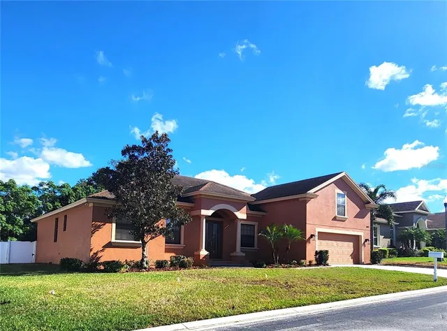 $570,000 | 2873 Kinsley Drive, Lakeland, FL 33812