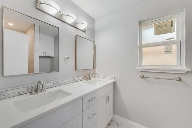 $319,000 | 1909 Green Apple Lane, Arlington, TX 76014