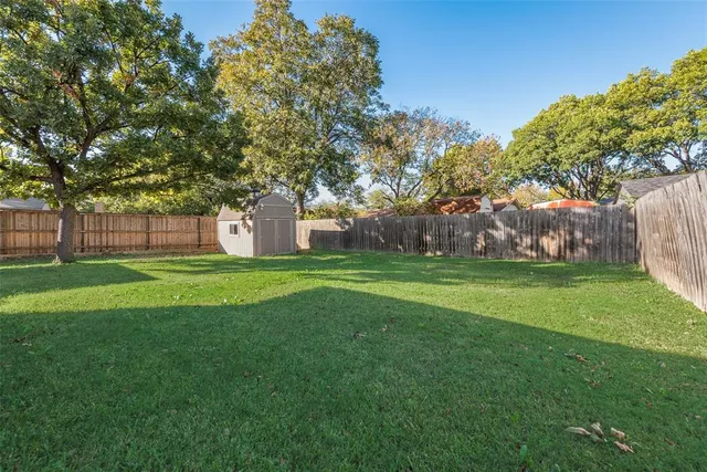 $319,000 | 1909 Green Apple Lane, Arlington, TX 76014